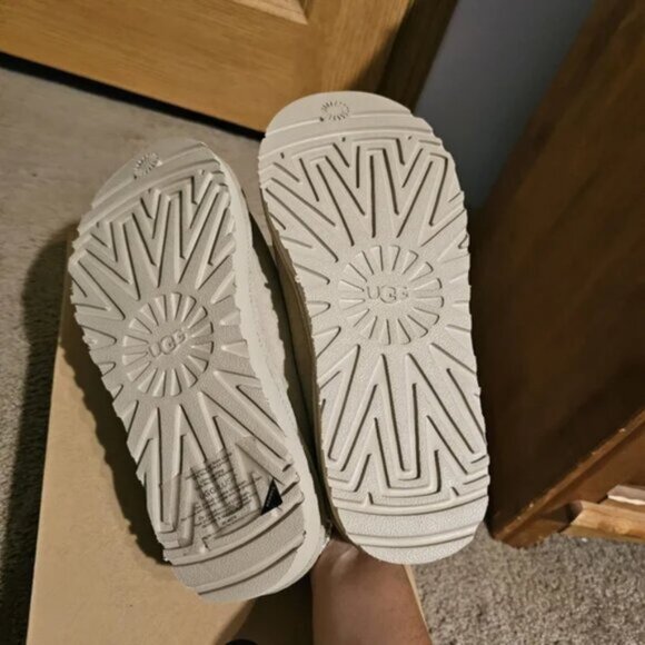 UGG Tasman Slipper Sand - Picture 4 of 4